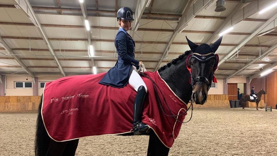 Eva Vavříková poskočila do TOP20 juniorského světového žebříčku FEI