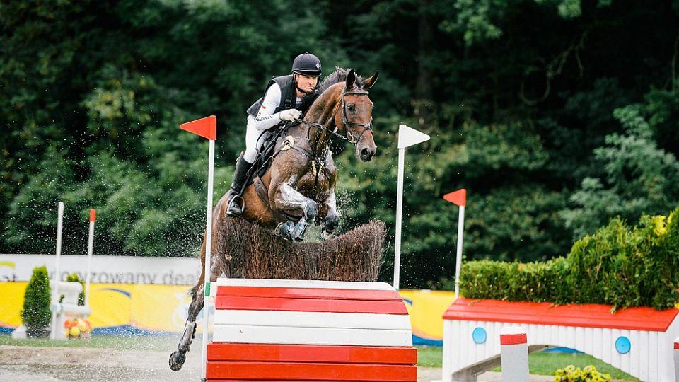 Všestrannost ve Strzegomi obrazem. Březina je po krosu CCI3*-L čtvrtý