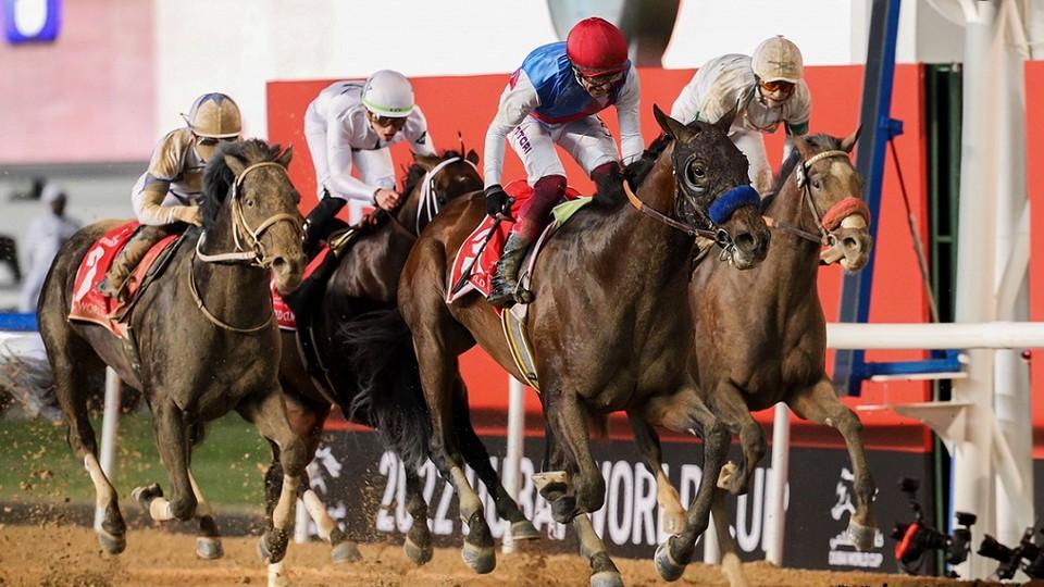Dettori počtvrté zvedl pohár, Dubai World Cup ovládl Country Grammer