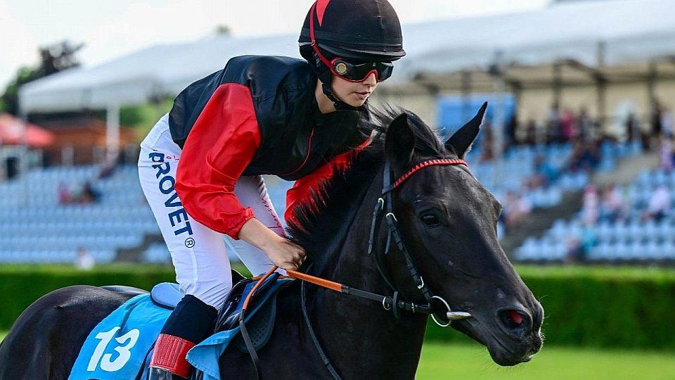 Živě: Kdo zářil v Pony lize? Sledujte slavnostní gala v Chuchle Areně