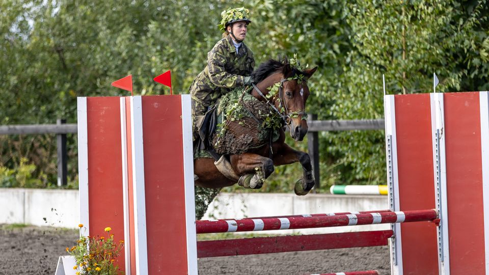 Ve Vysoké stylově uzavřeli sezonu. Vyhrála dokonale maskovaná vojačka